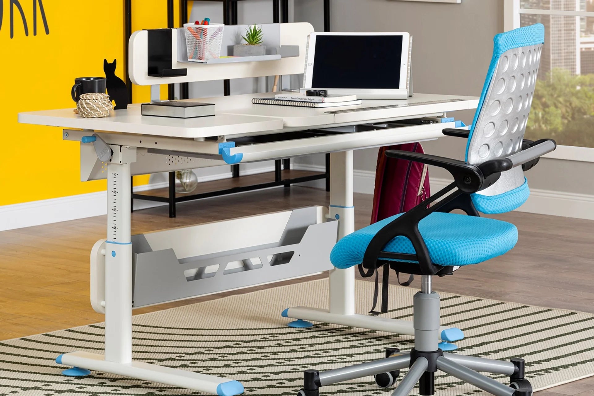 Vega Advanced Desk Set - White / Blue