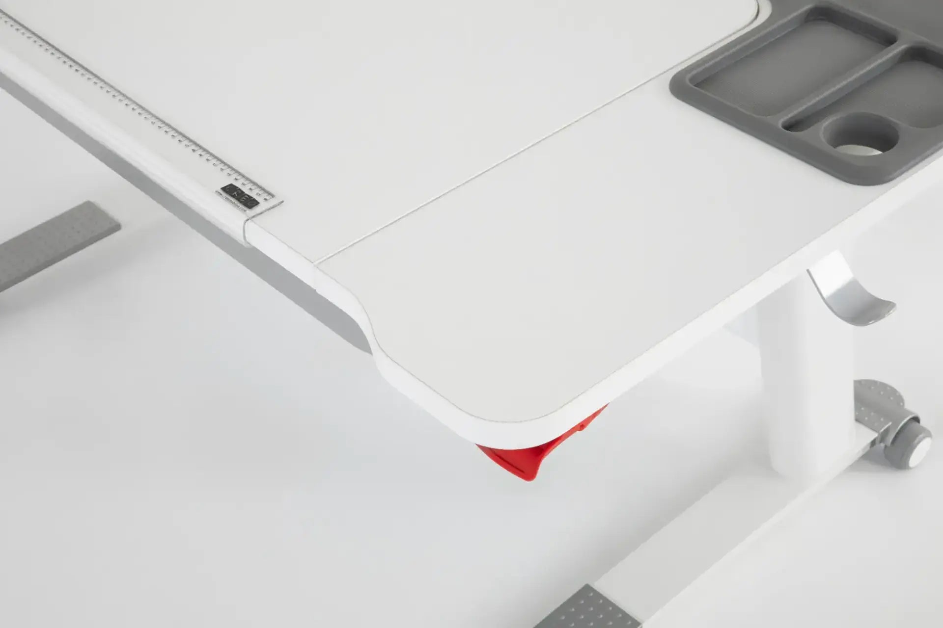 Sirius Premium Plus Desk Set - White / Fuchsia