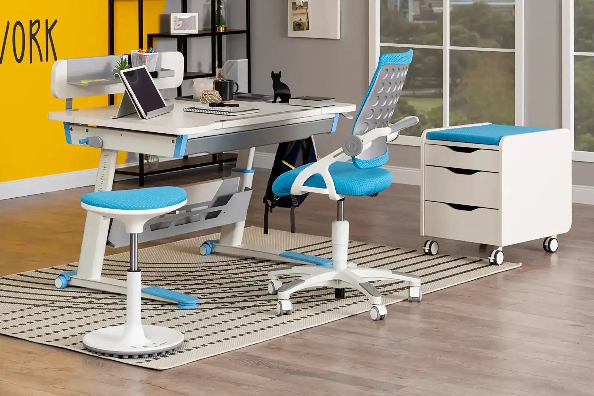 Sirius Premium Desk Set - White / Blue
