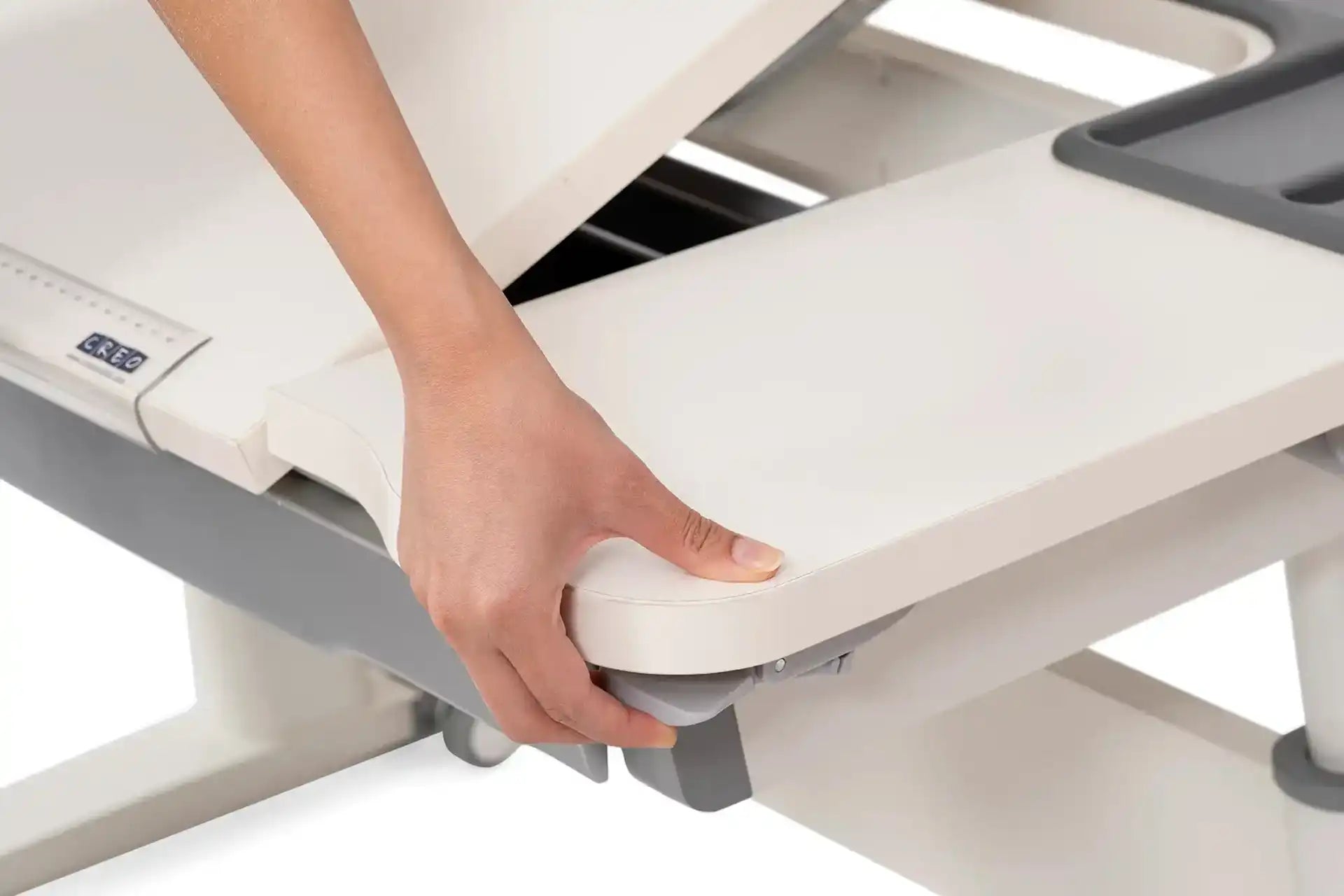 Sirius Standard Desk - Ecru / Gray
