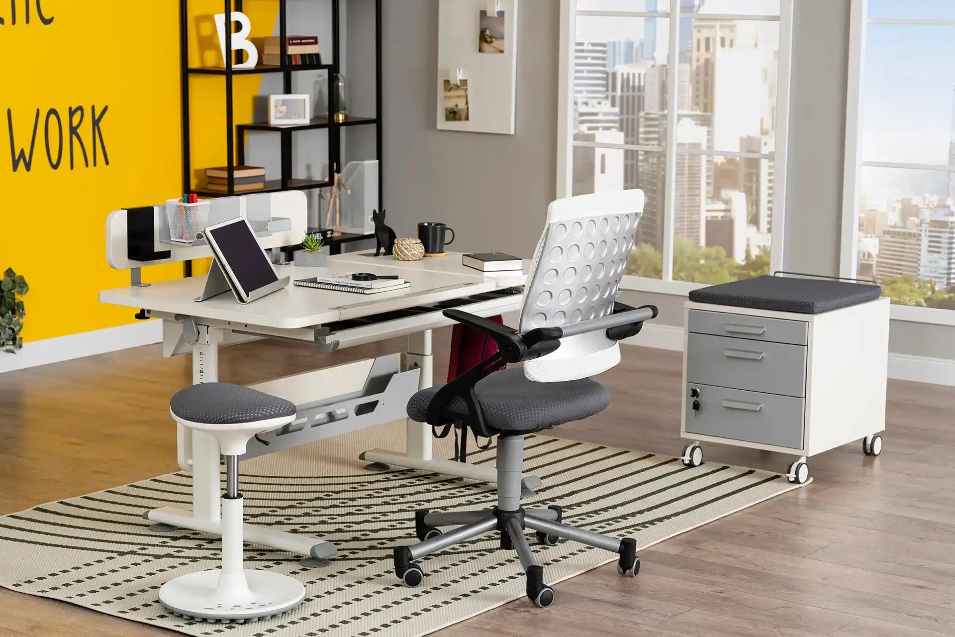 Vega Premium Desk Set - Ecru / Gray