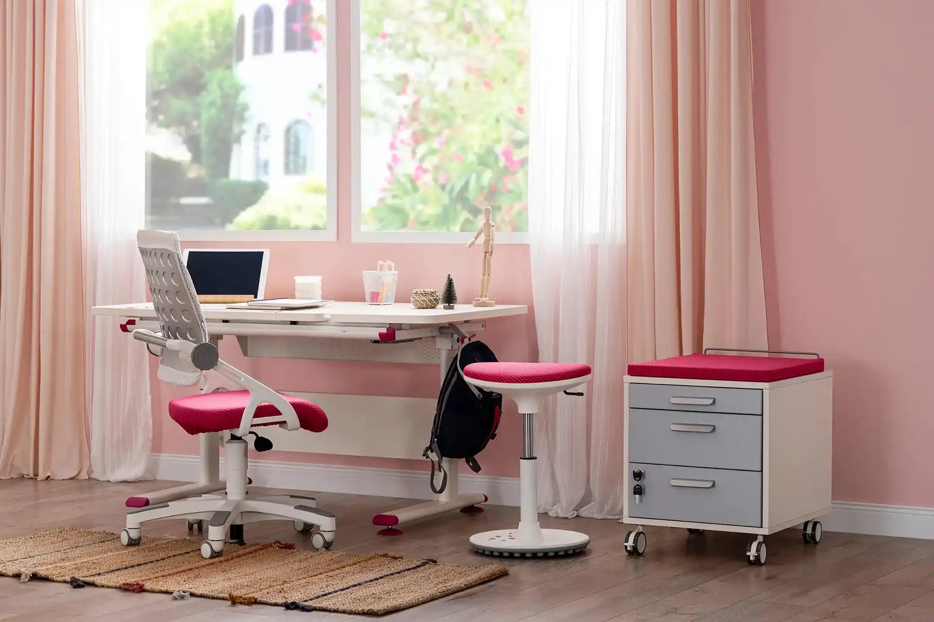 Vega Premium Desk Set - Ecru / Fuchsia