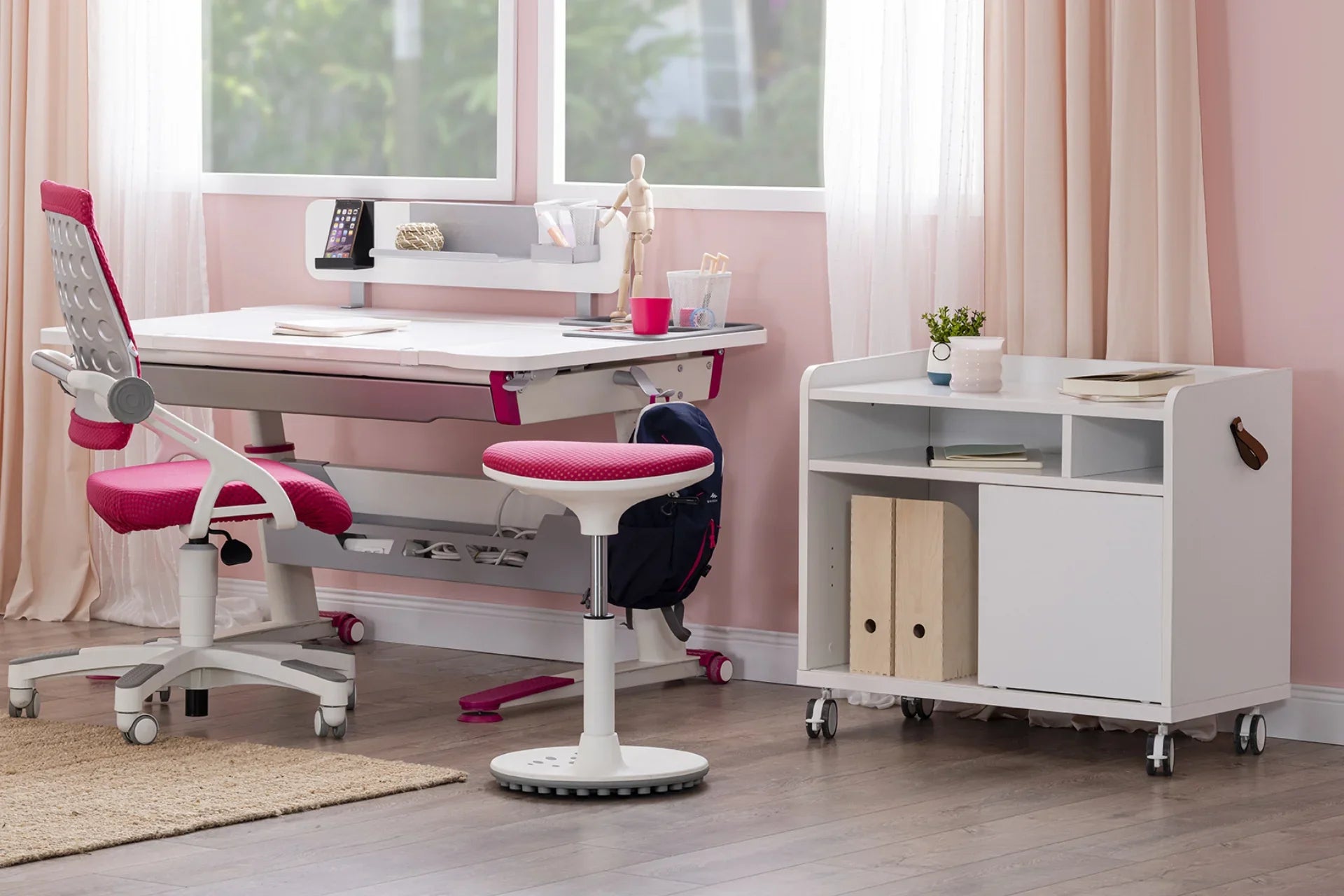 Sirius Premium Plus Desk Set - White / Fuchsia