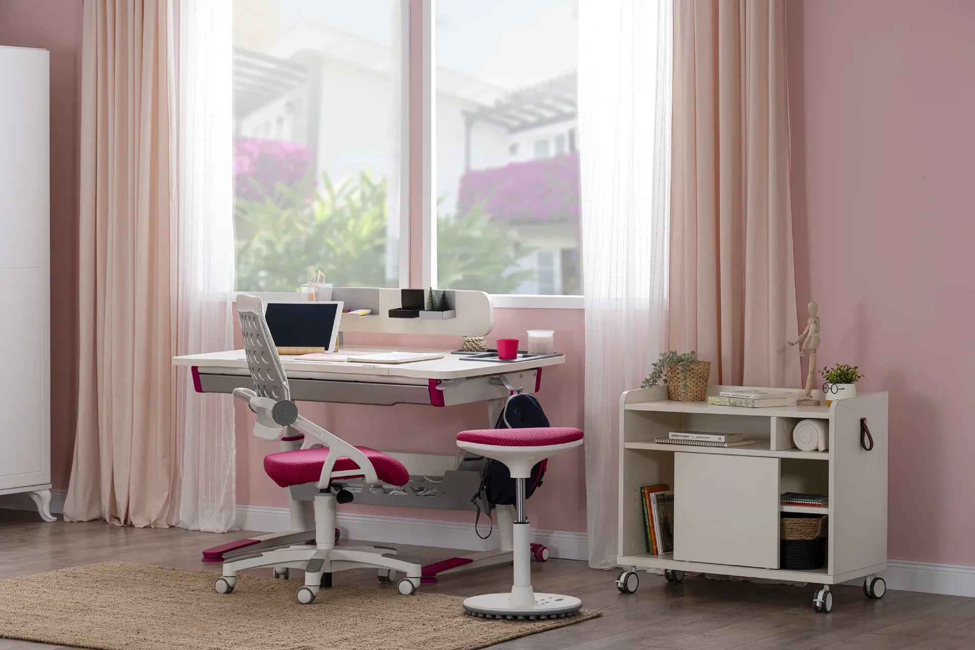 Sirius Premium Plus Desk Set - Ecru / Fuchsia