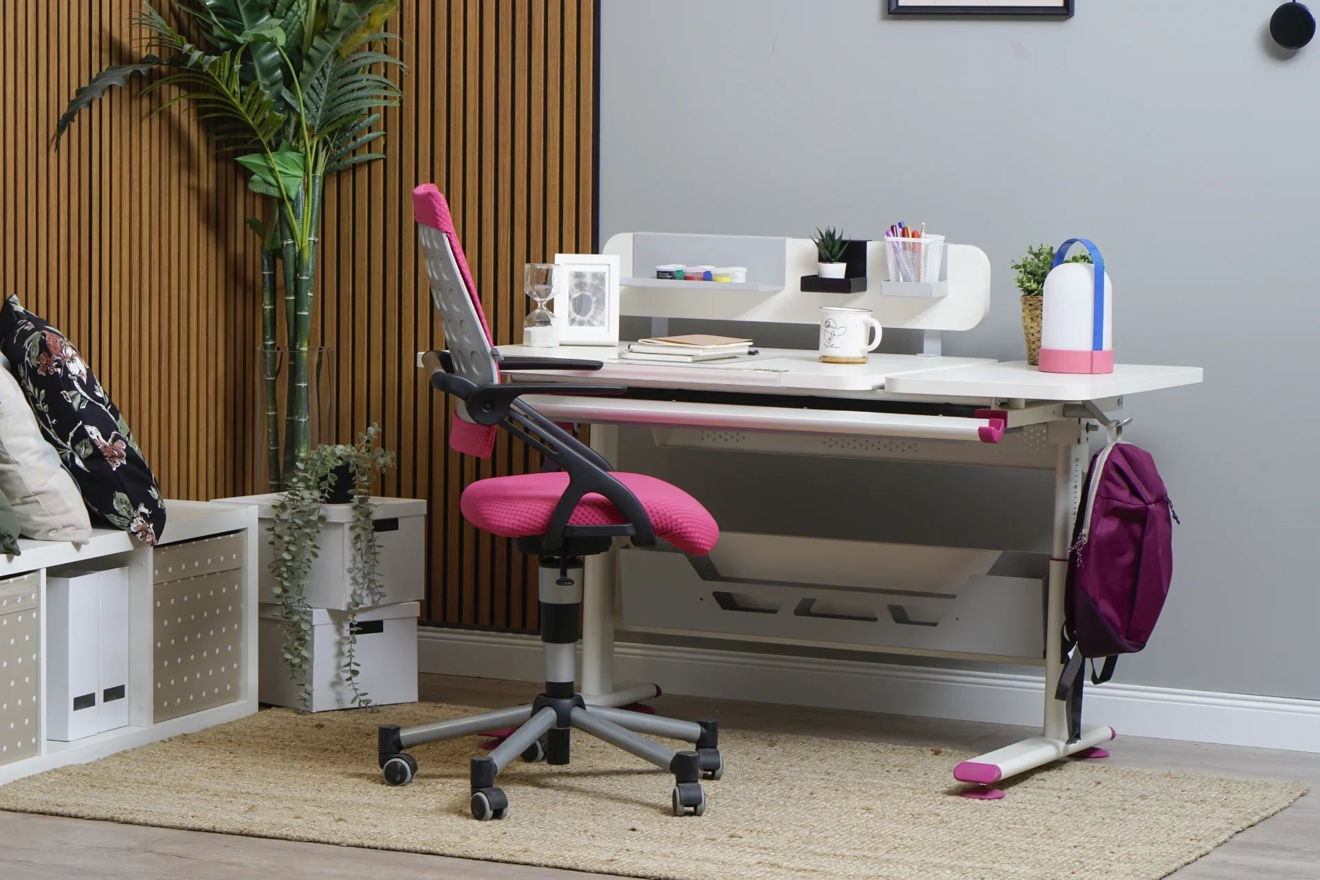 Vega Advanced Desk Set - White / Fuchsia